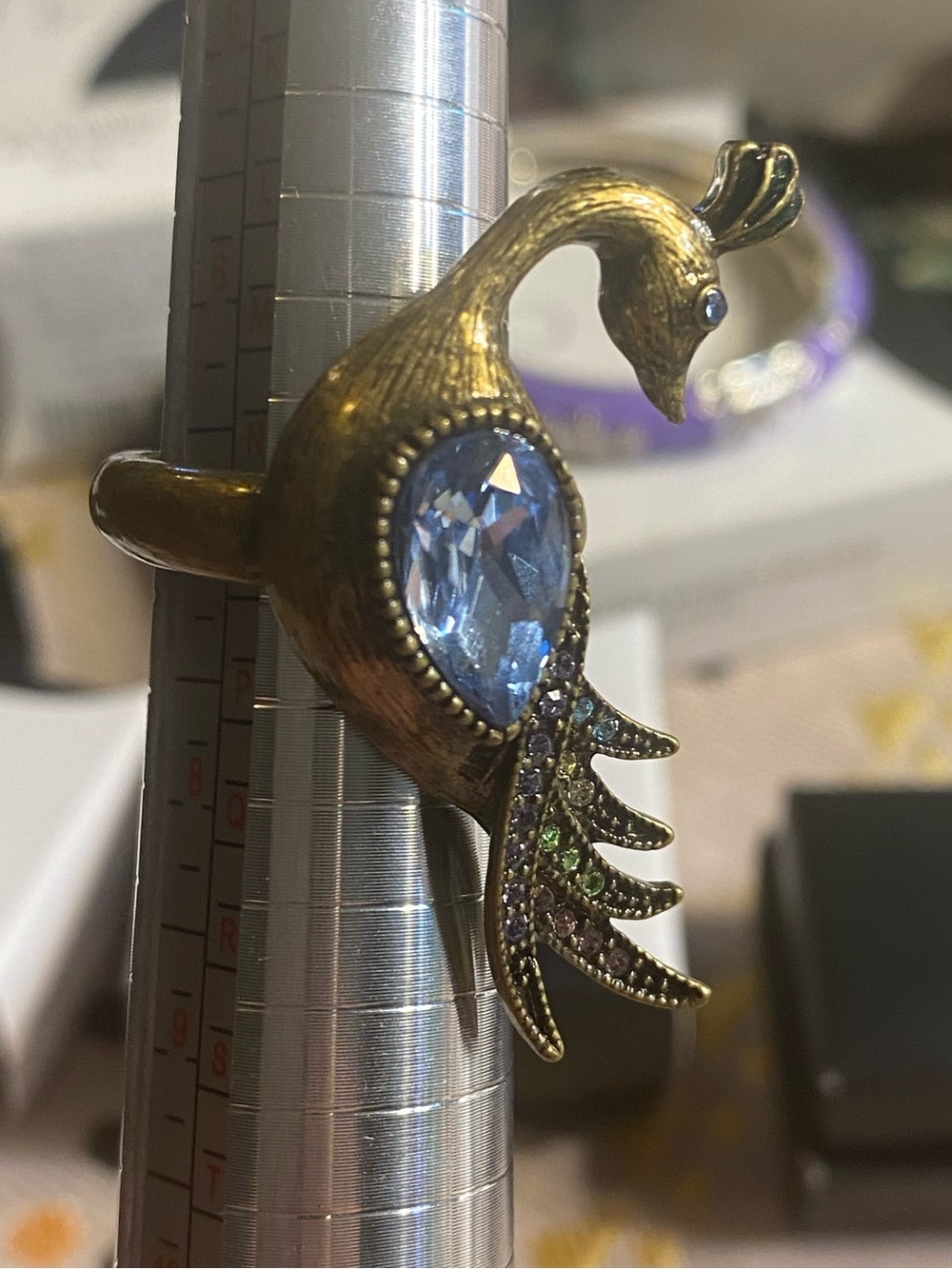 NIB Vintage 2011 Avon Perfectly Peacock Cocktail Ring size 7 blue rhinestone